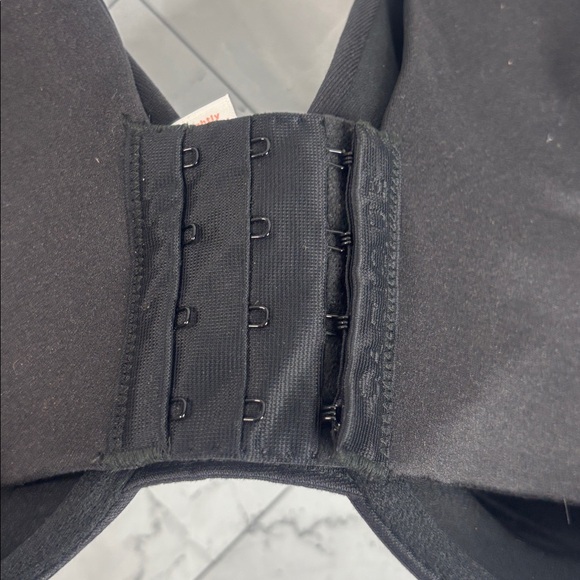 NWT Cacique Lane Bryant Womans Full Coverage Bra Black UNDERWIRE 42DDD - Picture 5 of 10